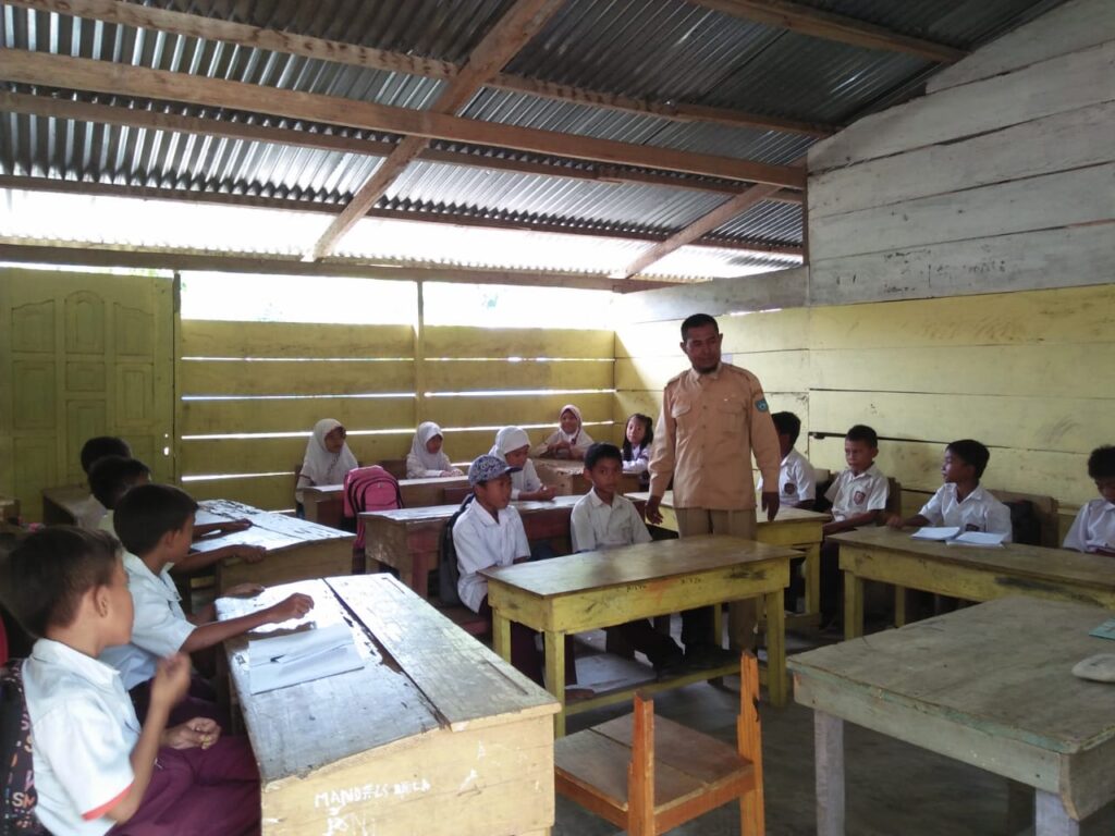 pendidikan di pelosok Indonesia