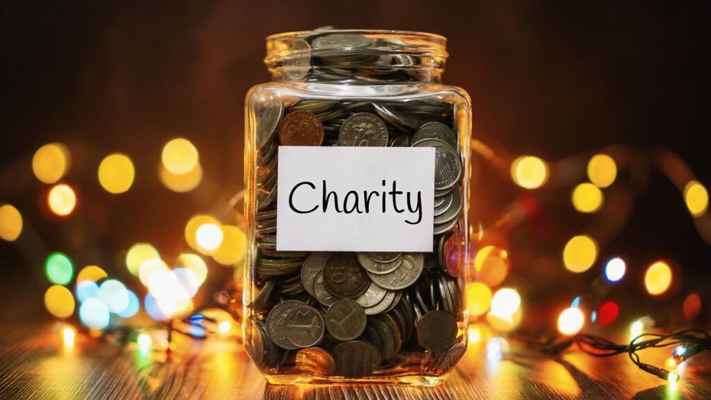 charity, salah satu bentuk kepedulian sesama. sumber: spectrumlocalnews.com