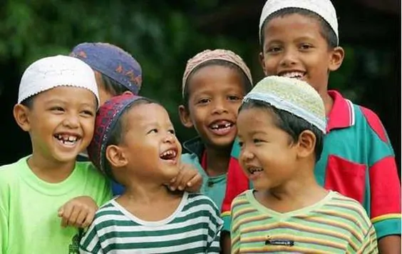 Keutamaan Menyantuni Anak Yatim, Jangan Menunda Kebaikan!