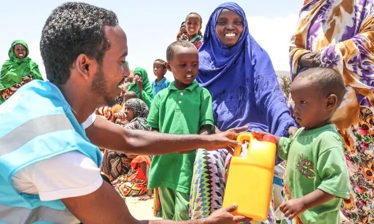 Keutamaan menyantuni dhuafa, Sumber: muslimhands.org.uk